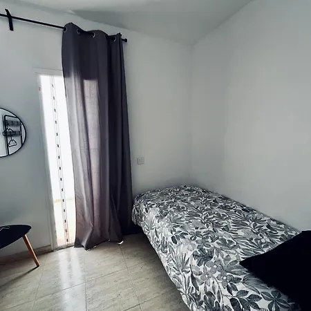 Patacon Apartment In Arrecife, Lanzarote A 2 Bedroom Holiday Rental By Amanecer Isleno *